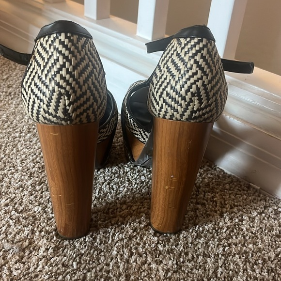 Size 7.5 Jessica Simpson chunky heels wood checkered platform high black white - Picture 4 of 4